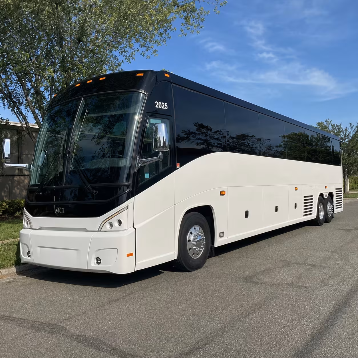 south gate groups heading to las vegas have a smarter way to travel