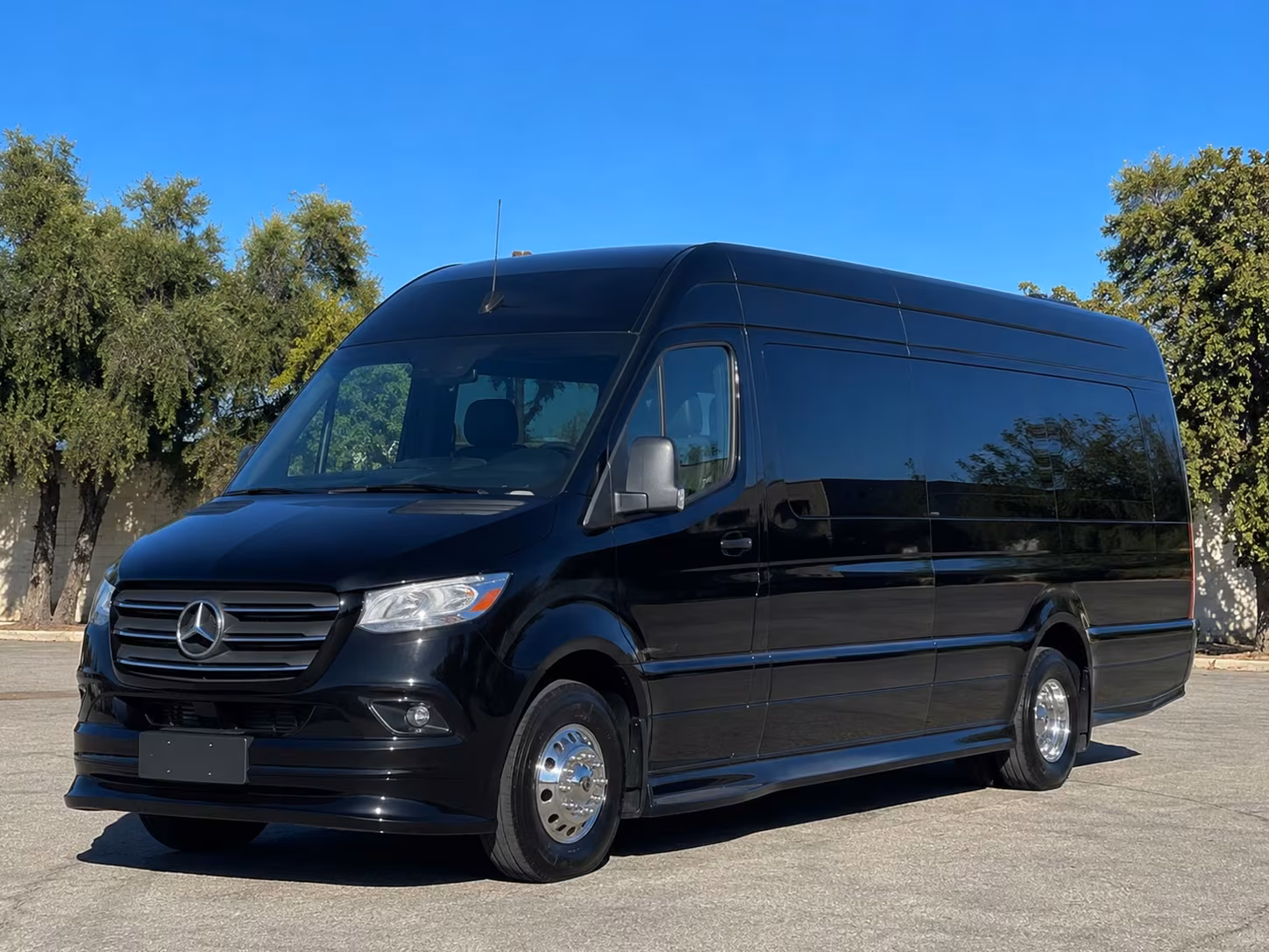 transportation serving south gate and nearby cities